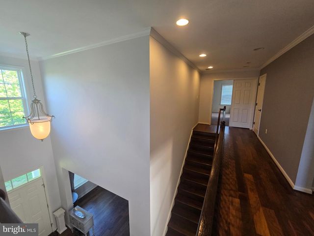 8091 SIDE HILL DR, Warrenton, VA 20187