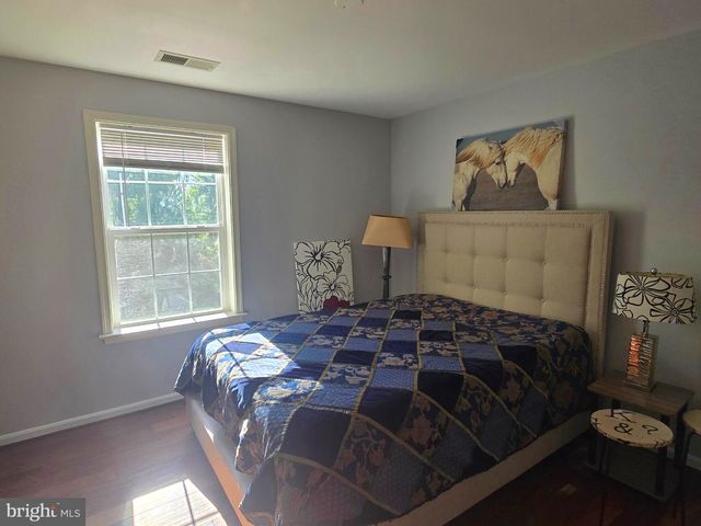 8091 SIDE HILL DR, Warrenton, VA 20187