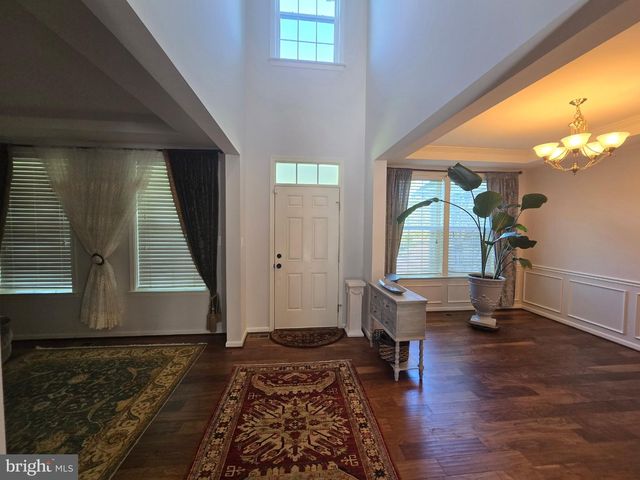 8091 SIDE HILL DR, Warrenton, VA 20187