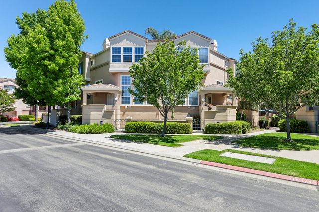 406 Terra Mesa Way, Milpitas, CA 95035