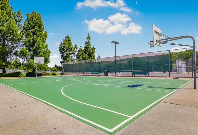 406 Terra Mesa Way, Milpitas, CA 95035