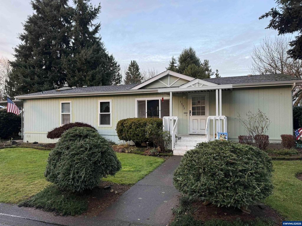 Image 1 of property listing at 1533 Fern Ridge (#20) Rd SE 20, Stayton, OR 97383