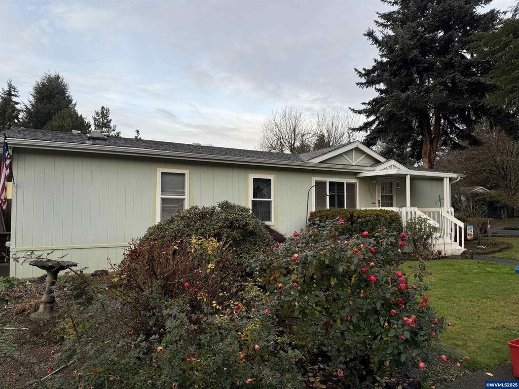 Image 10 of property listing at 1533 Fern Ridge (#20) Rd SE 20, Stayton, OR 97383