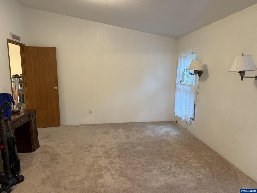 Image 26 of property listing at 1533 Fern Ridge (#20) Rd SE 20, Stayton, OR 97383