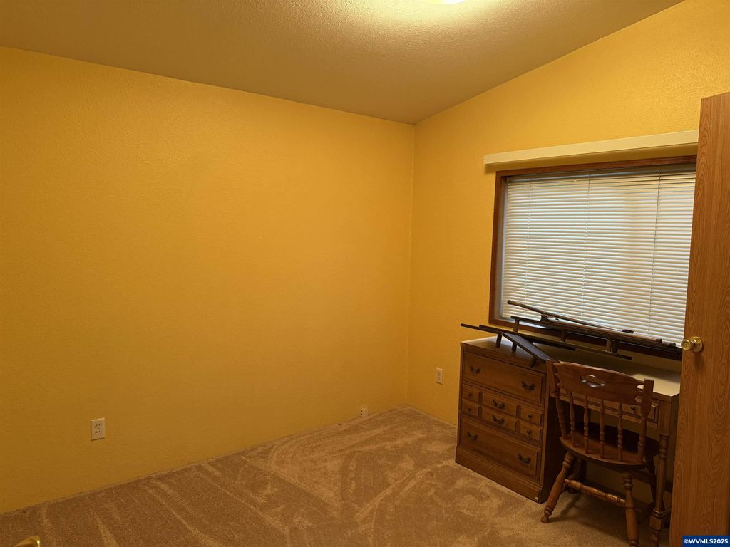 Image 34 of property listing at 1533 Fern Ridge (#20) Rd SE 20, Stayton, OR 97383