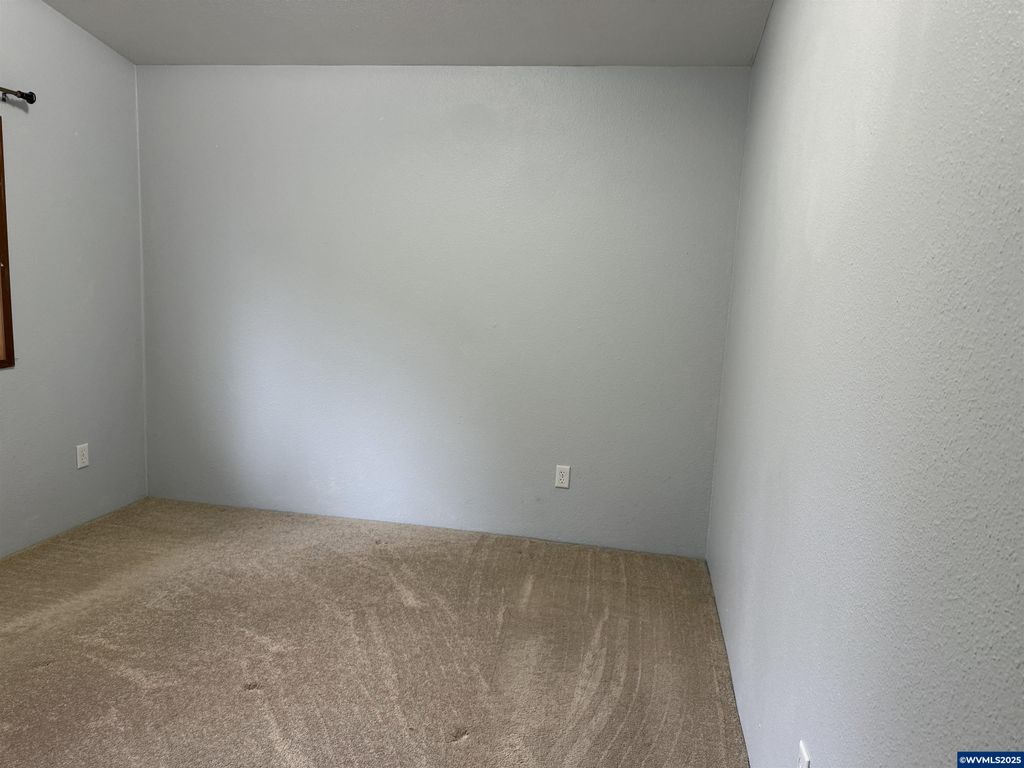 Image 36 of property listing at 1533 Fern Ridge (#20) Rd SE 20, Stayton, OR 97383