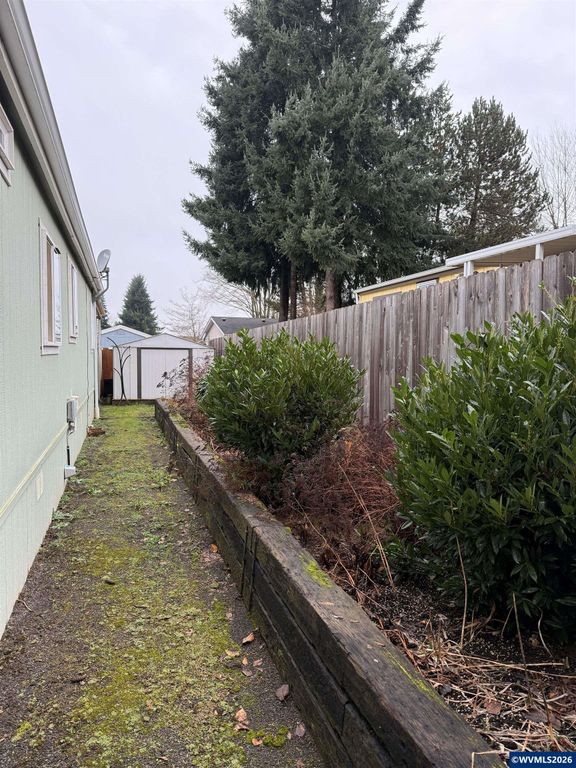 Image 37 of property listing at 1533 Fern Ridge (#20) Rd SE 20, Stayton, OR 97383