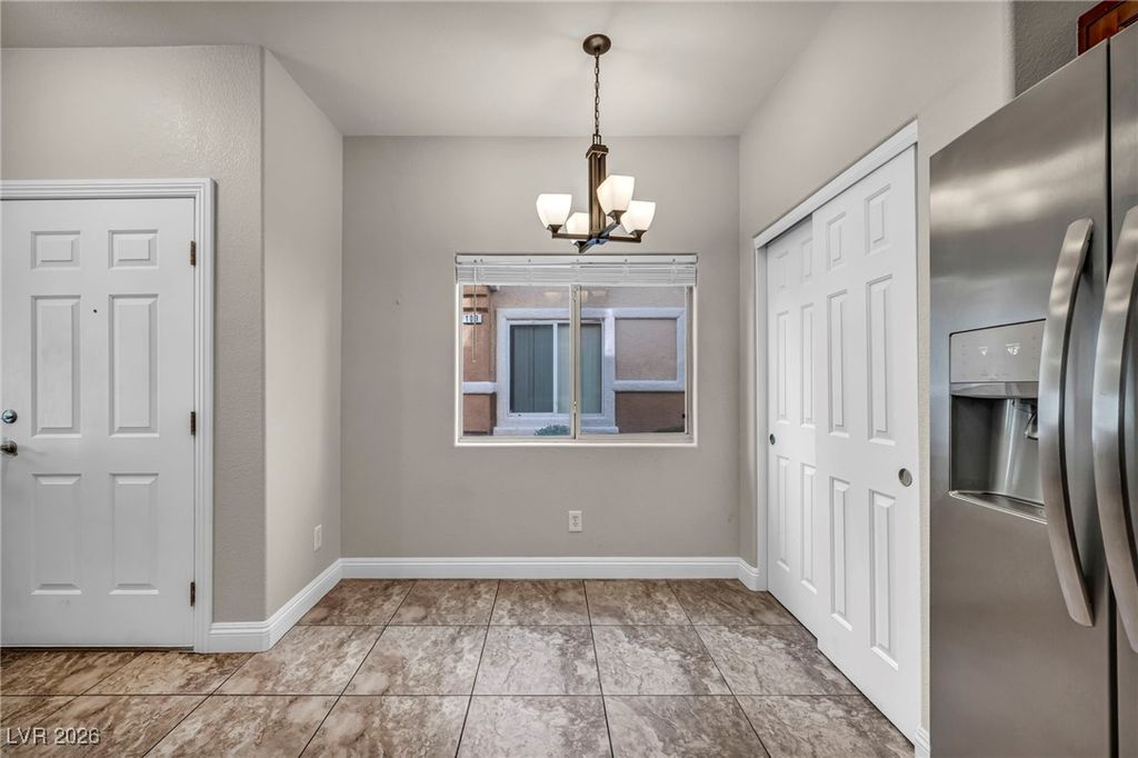 Image 15 of property listing at 8825 Traveling Breeze Avenue 102, Las Vegas, NV 89178