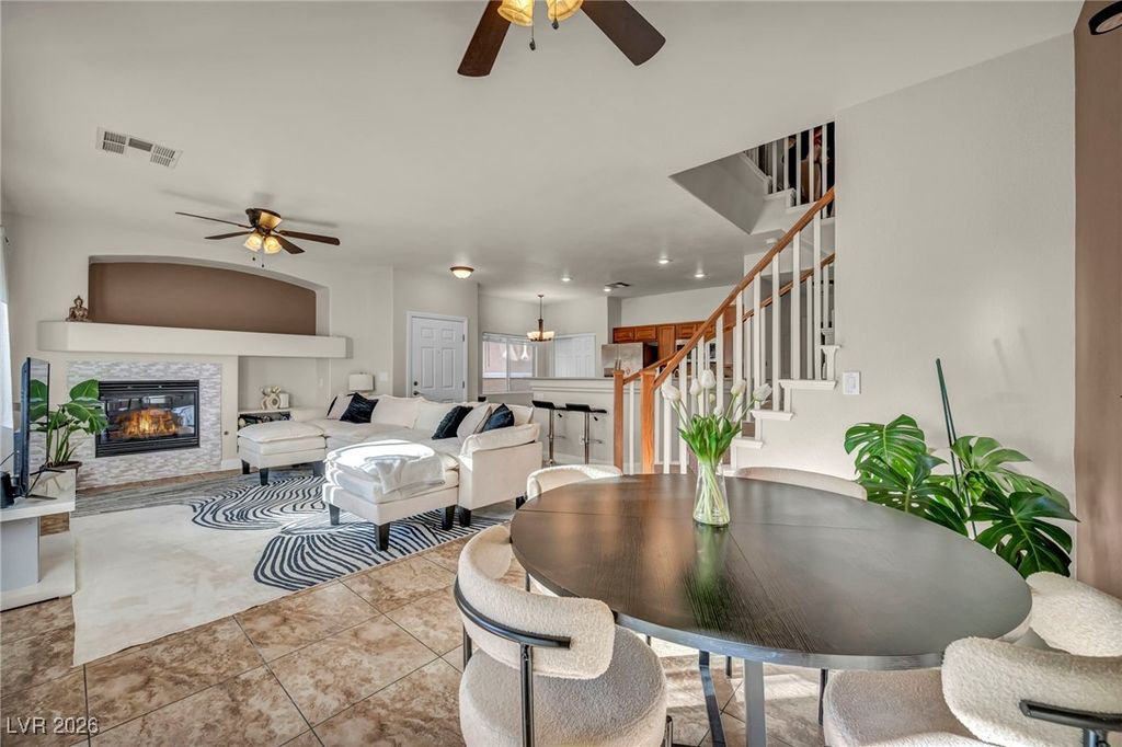 Image 3 of property listing at 8825 Traveling Breeze Avenue 102, Las Vegas, NV 89178