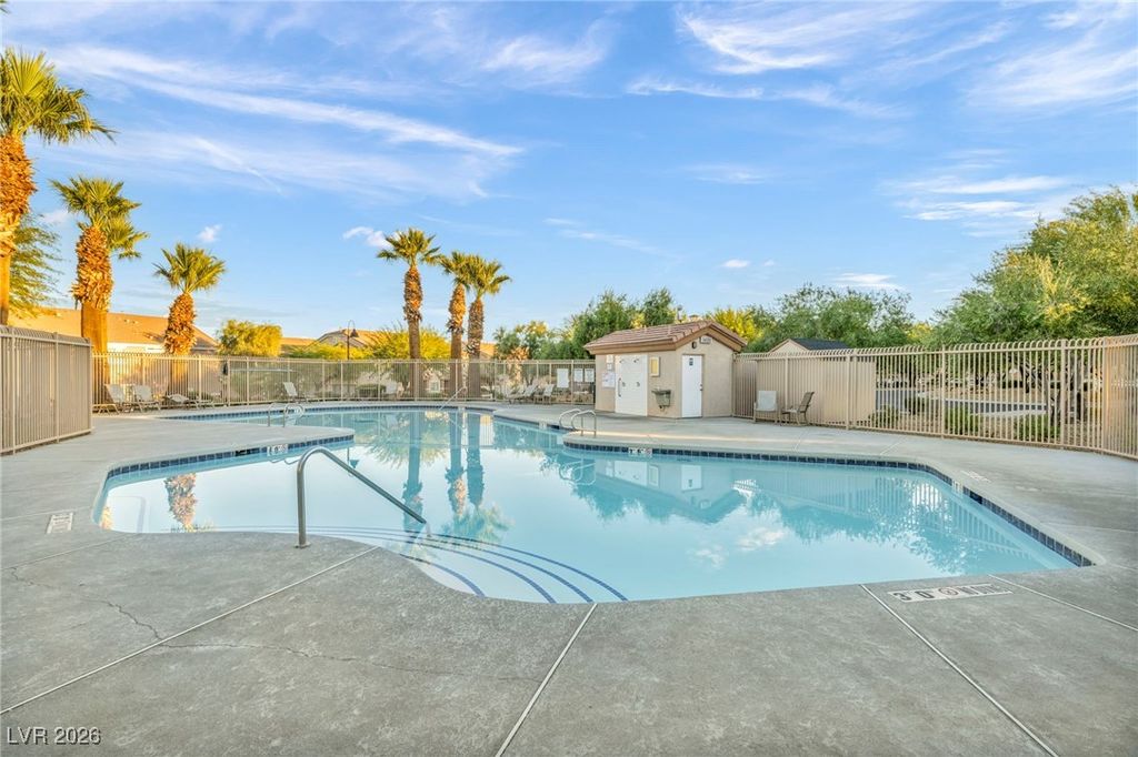 Image 36 of property listing at 8825 Traveling Breeze Avenue 102, Las Vegas, NV 89178