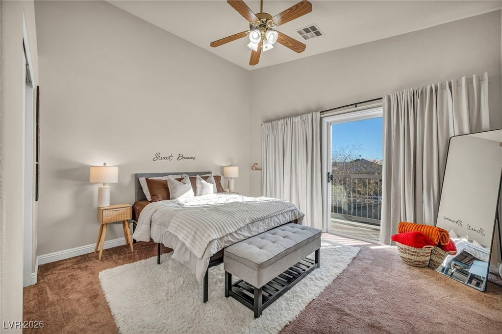 Image 6 of property listing at 8825 Traveling Breeze Avenue 102, Las Vegas, NV 89178