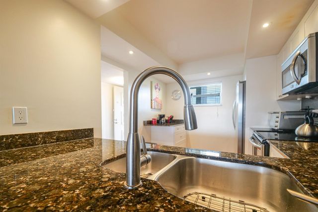 3930 Inverrary Boulevard 703-d, Lauderhill, FL 33319