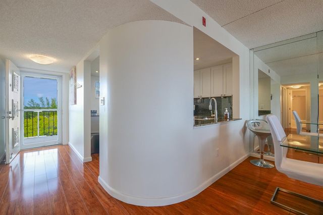 3930 Inverrary Boulevard 703-d, Lauderhill, FL 33319