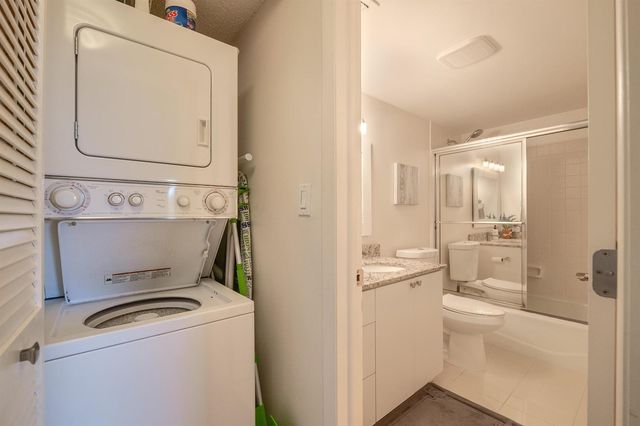 3930 Inverrary Boulevard 703-d, Lauderhill, FL 33319