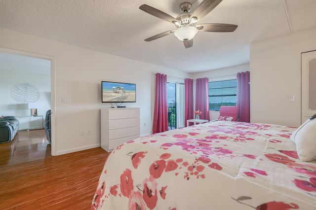 3930 Inverrary Boulevard 703-d, Lauderhill, FL 33319