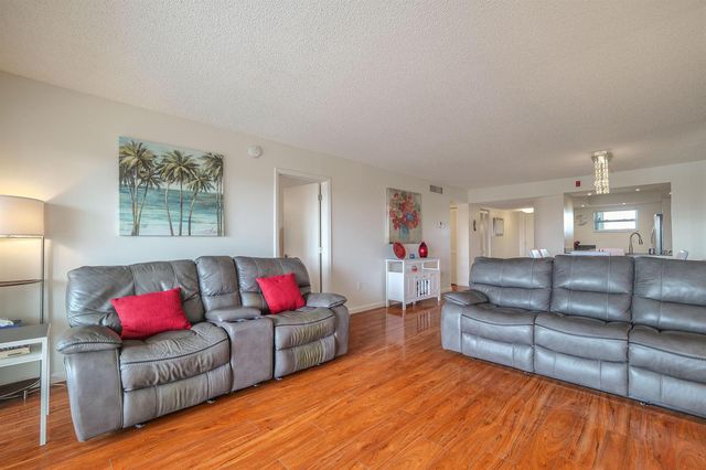 3930 Inverrary Boulevard 703-d, Lauderhill, FL 33319