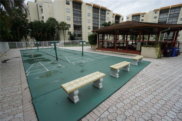 3930 Inverrary Boulevard 703-d, Lauderhill, FL 33319
