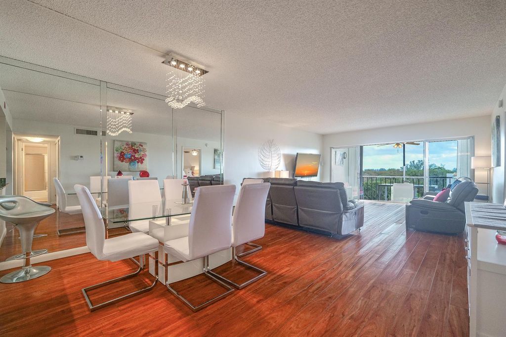 3930 Inverrary Boulevard 703-d, Lauderhill, FL 33319