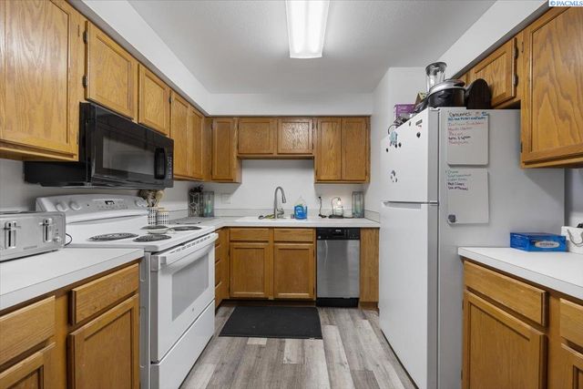 3121 W Hood Ave Apt E103, Kennewick, WA 99336
