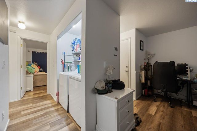 3121 W Hood Ave Apt E103, Kennewick, WA 99336