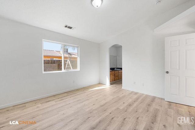 805 Price Street, Mc Farland, CA 93250