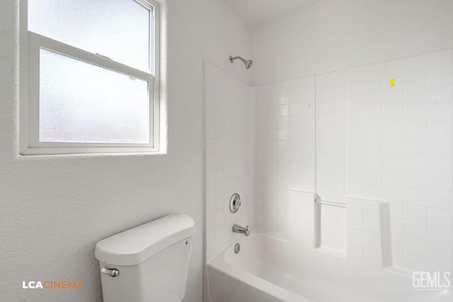 805 Price Street, Mc Farland, CA 93250