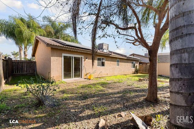 805 Price Street, Mc Farland, CA 93250