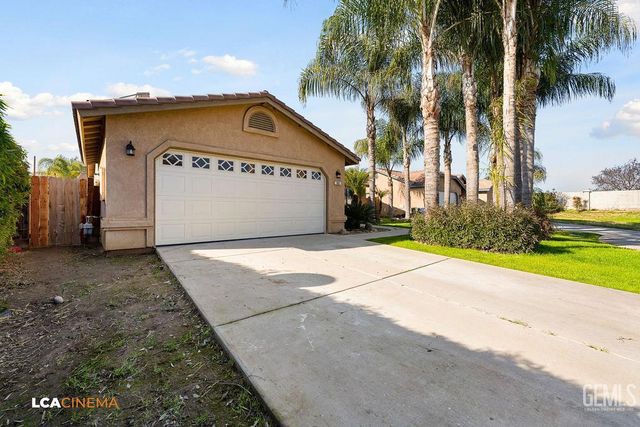 805 Price Street, Mc Farland, CA 93250