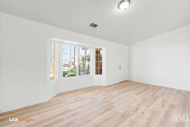 805 Price Street, Mc Farland, CA 93250