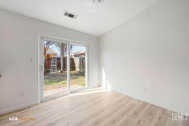 805 Price Street, Mc Farland, CA 93250