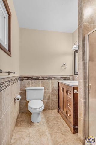 3501 SE Park Lane CT, Topeka, KS 66605