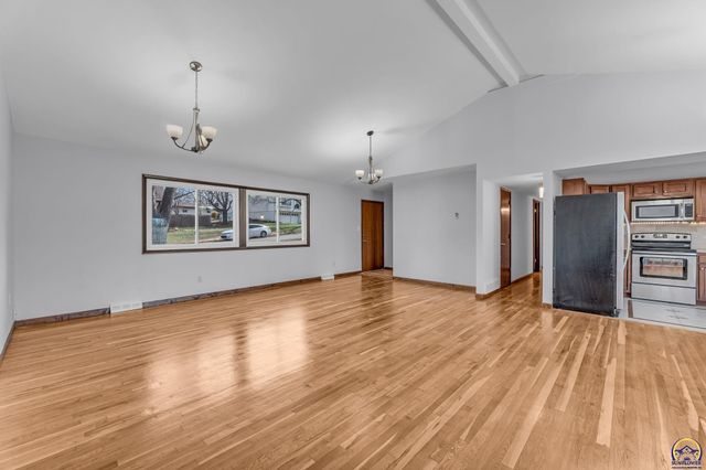 3501 SE Park Lane CT, Topeka, KS 66605