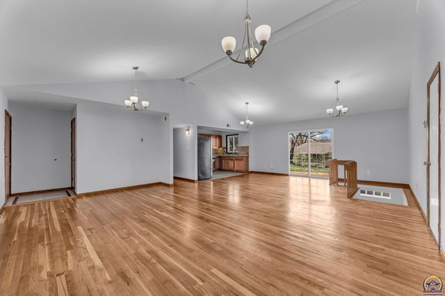 3501 SE Park Lane CT, Topeka, KS 66605