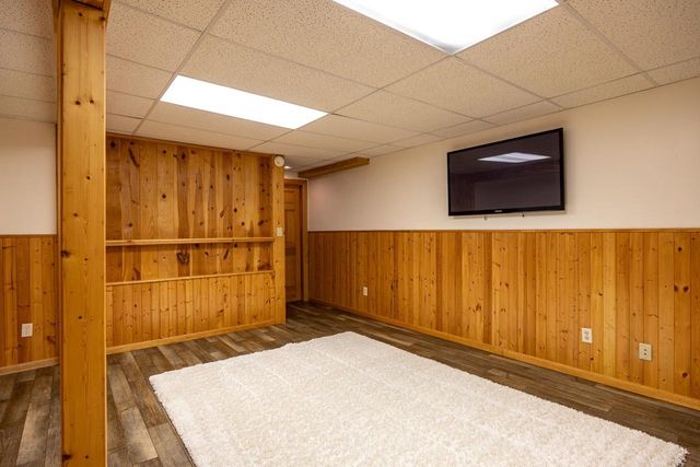1966 SKY RANCH AVENUE, Oshkosh, WI 54904