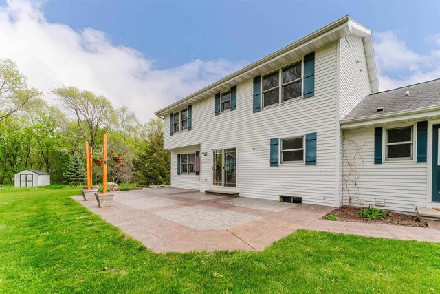 1966 SKY RANCH AVENUE, Oshkosh, WI 54904