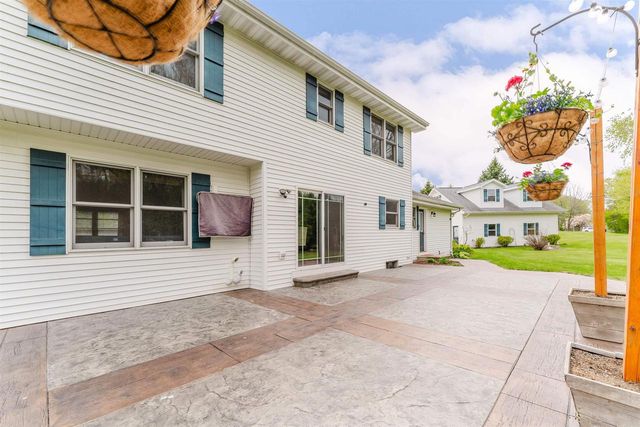 1966 SKY RANCH AVENUE, Oshkosh, WI 54904