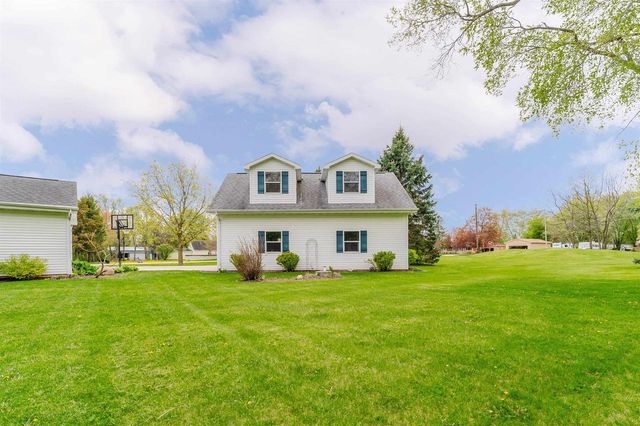 1966 SKY RANCH AVENUE, Oshkosh, WI 54904