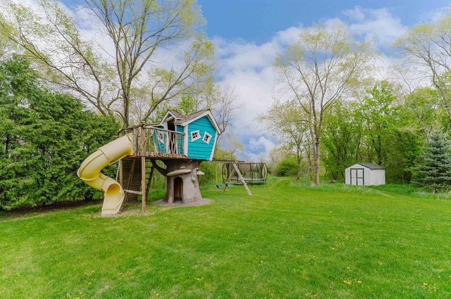 1966 SKY RANCH AVENUE, Oshkosh, WI 54904