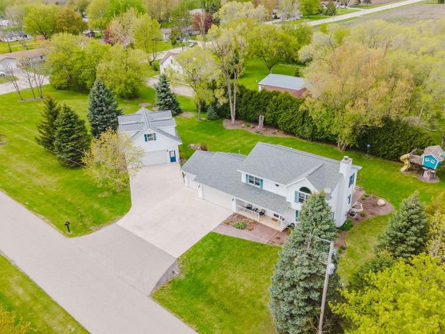 1966 SKY RANCH AVENUE, Oshkosh, WI 54904