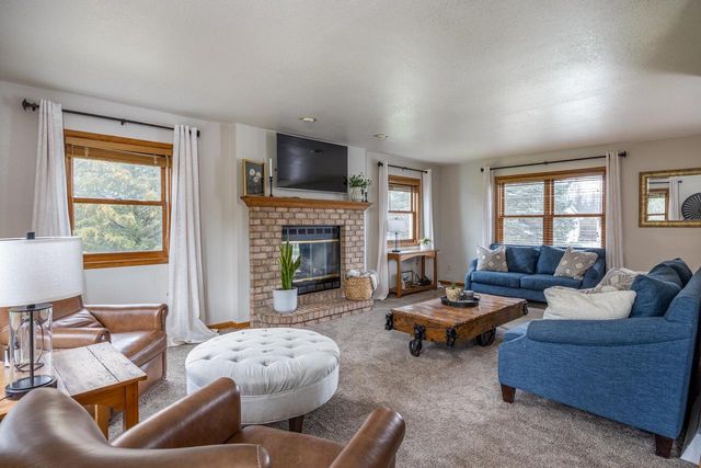 1966 SKY RANCH AVENUE, Oshkosh, WI 54904