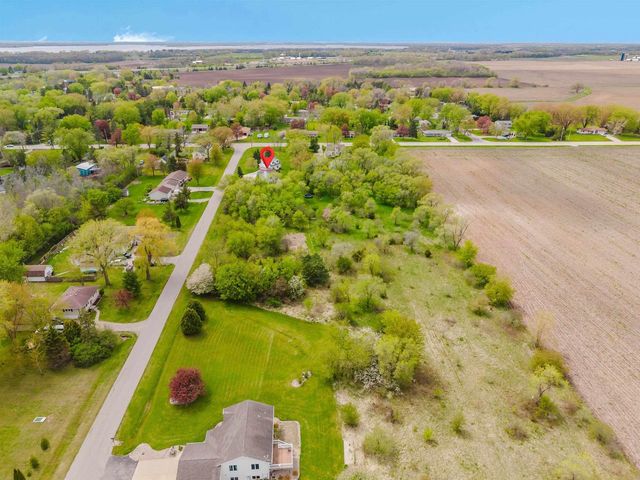 1966 SKY RANCH AVENUE, Oshkosh, WI 54904