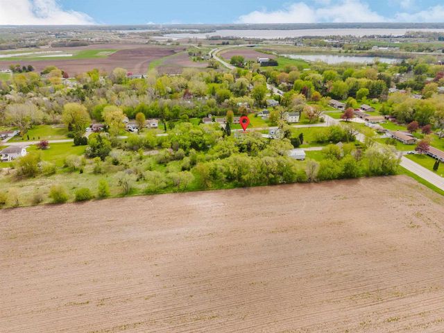 1966 SKY RANCH AVENUE, Oshkosh, WI 54904