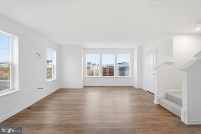 500 FONTANA CIR, Martinsburg, WV 25403