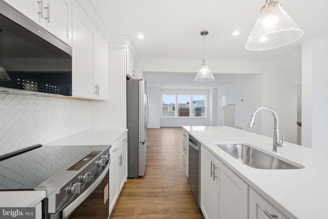 500 FONTANA CIR, Martinsburg, WV 25403