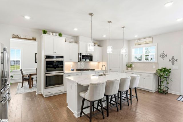 208 Isleview Place, Greer, SC 29651