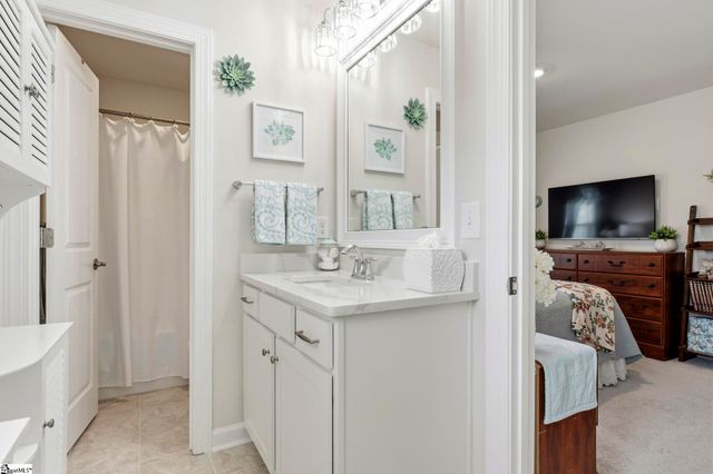 208 Isleview Place, Greer, SC 29651