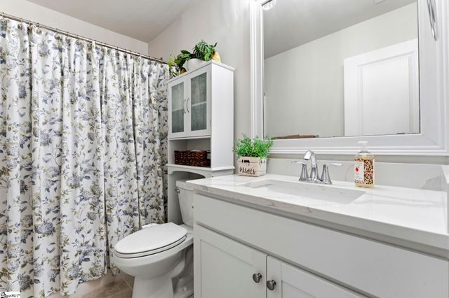 208 Isleview Place, Greer, SC 29651