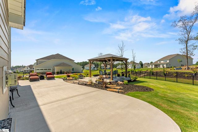 208 Isleview Place, Greer, SC 29651