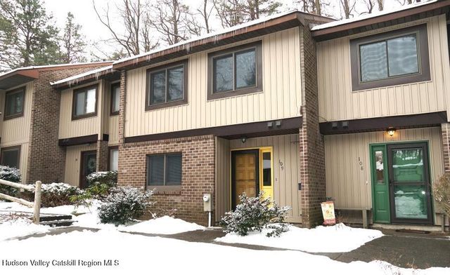 109 Knollwood Terrace, Albany, NY 12203