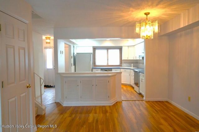 109 Knollwood Terrace, Albany, NY 12203